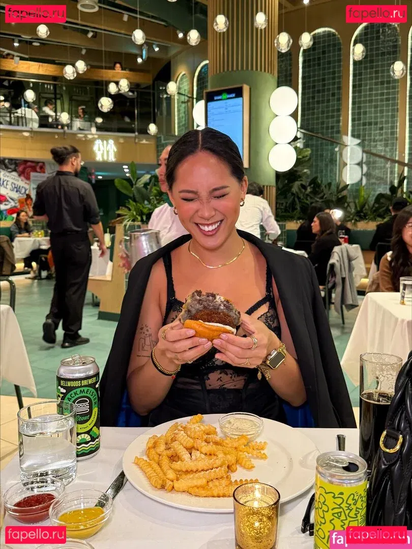 belnotbella Onlyfans Photo Gallery 