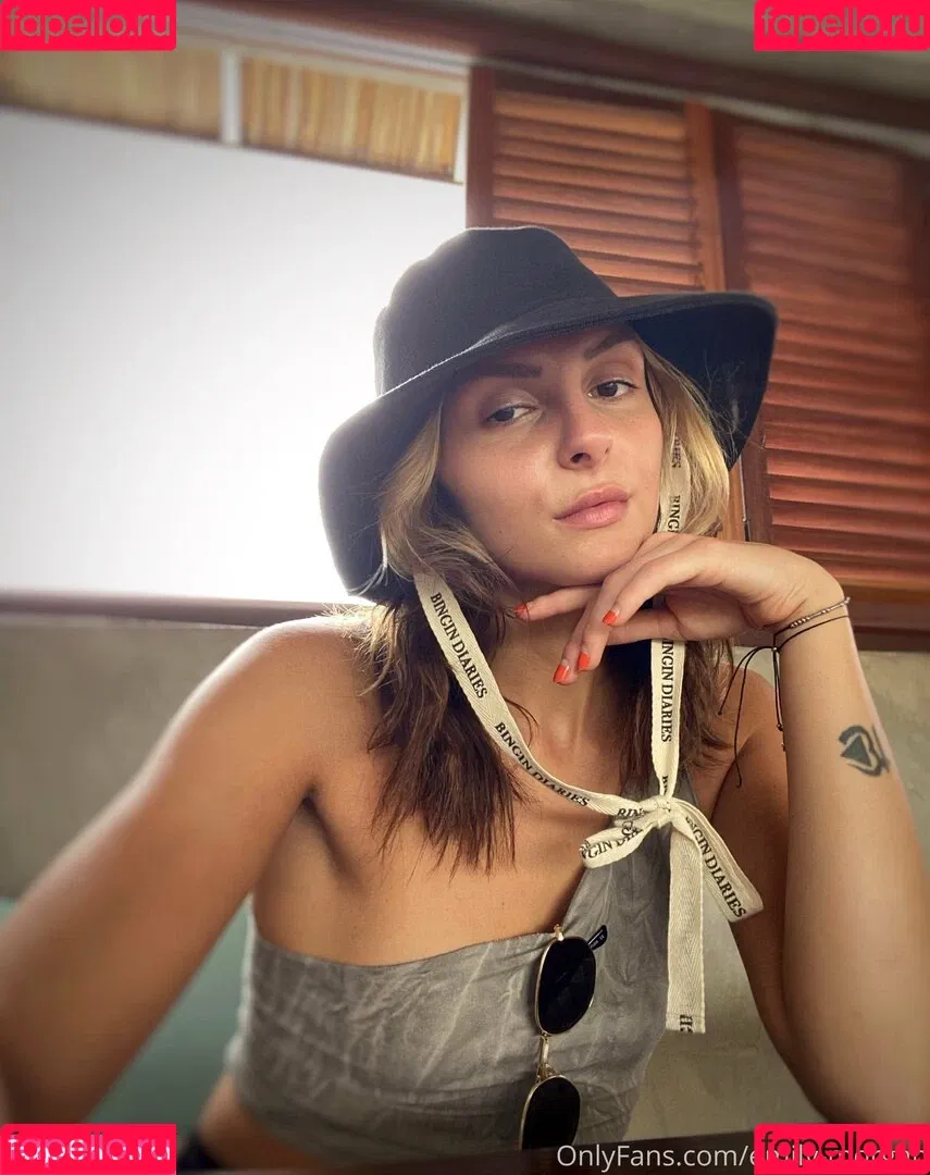 emily-morgan Onlyfans Photo Gallery 
