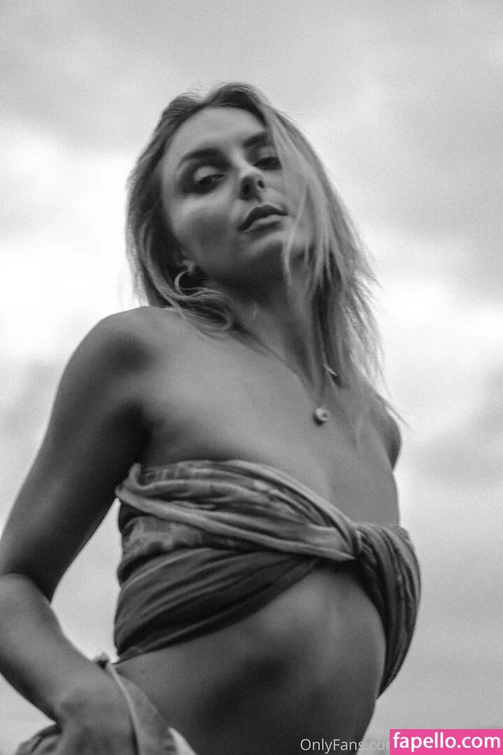 emily-morgan Onlyfans Photo Gallery 