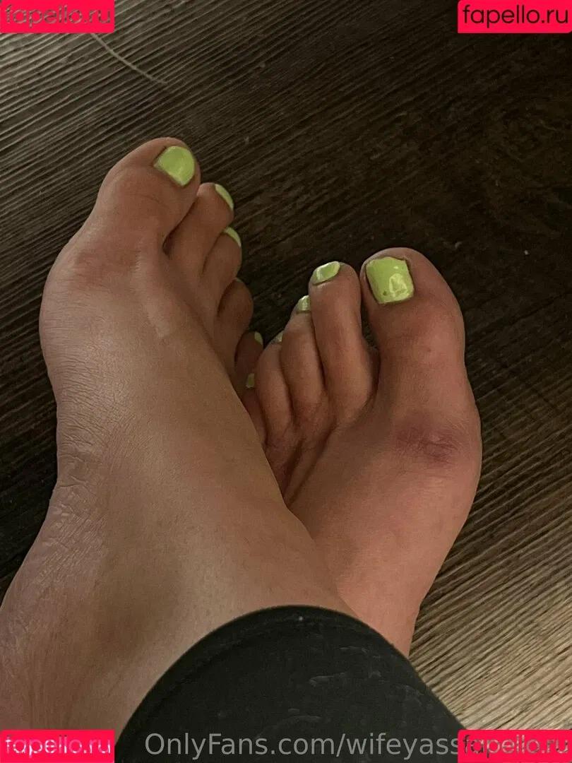 wifeyassandfeet Onlyfans Photo Gallery 