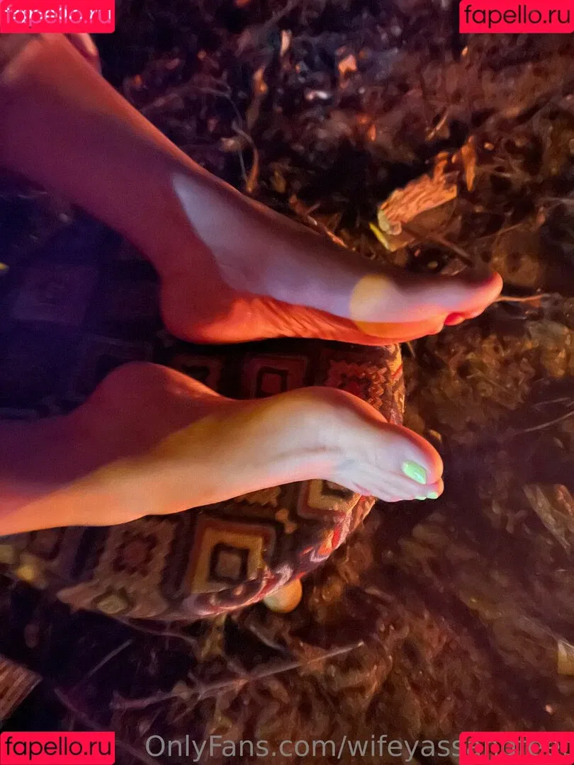 wifeyassandfeet Onlyfans Photo Gallery 