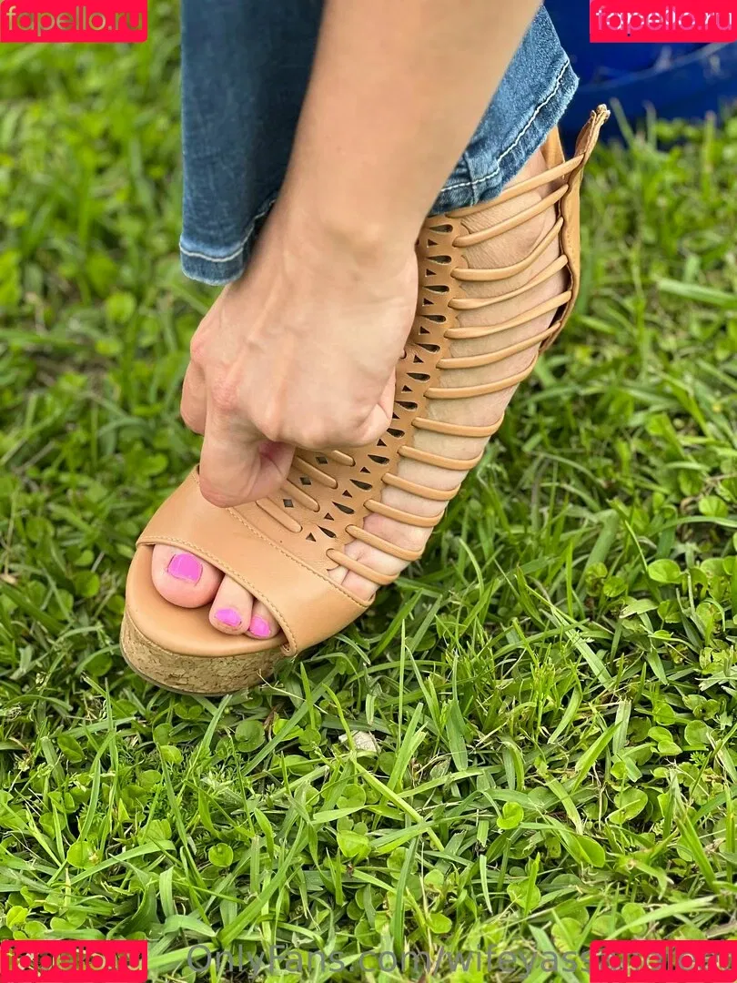 wifeyassandfeet Onlyfans Photo Gallery 