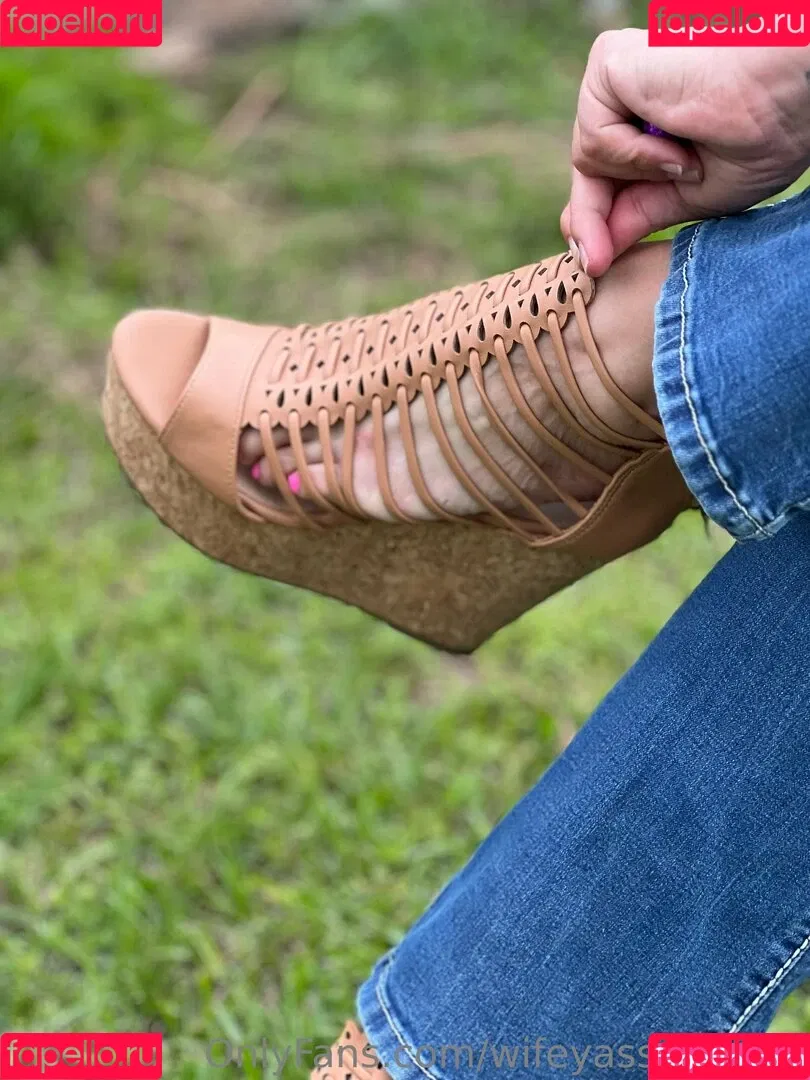 wifeyassandfeet Onlyfans Photo Gallery 