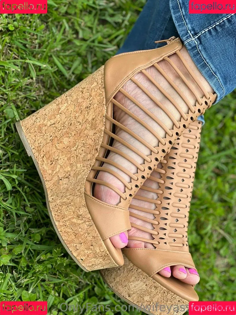 wifeyassandfeet Onlyfans Photo Gallery 