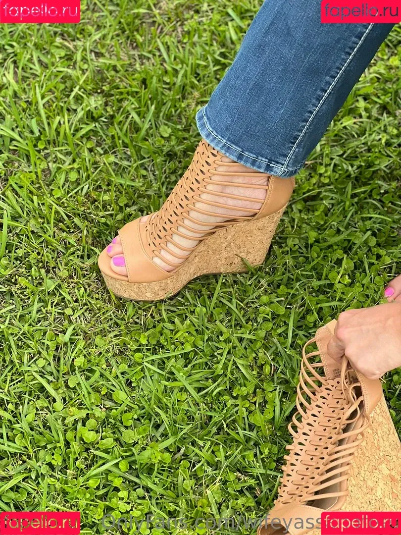 wifeyassandfeet Onlyfans Photo Gallery 