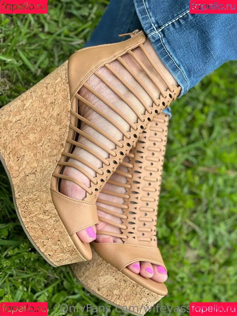 wifeyassandfeet Onlyfans Photo Gallery 