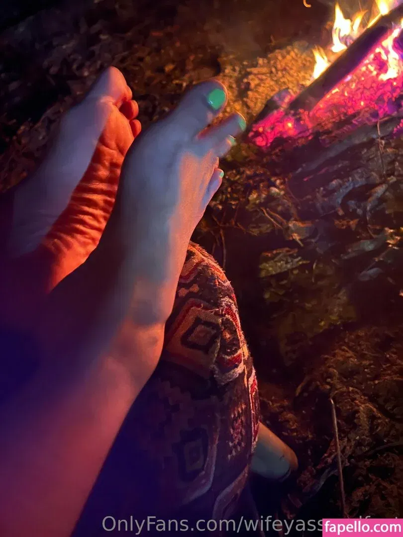 wifeyassandfeet Onlyfans Photo Gallery 