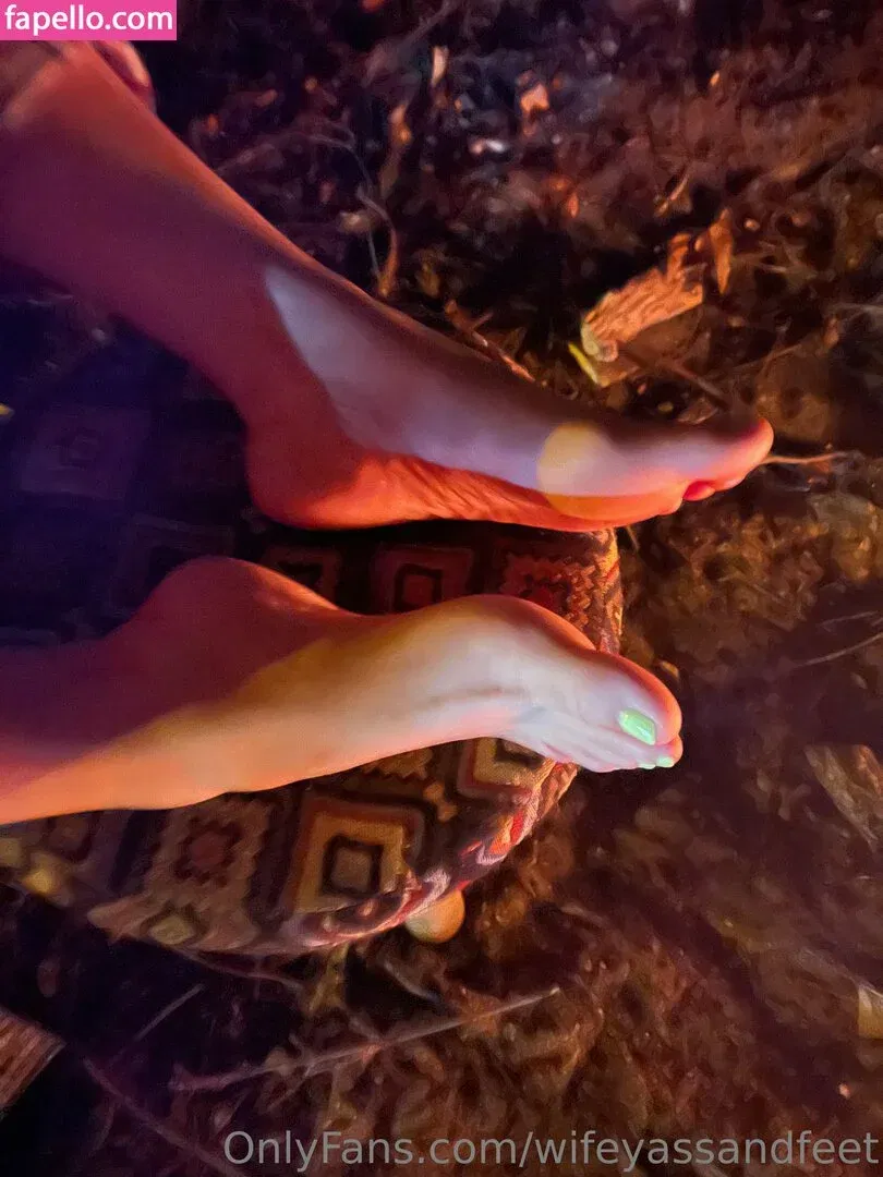 wifeyassandfeet Onlyfans Photo Gallery 