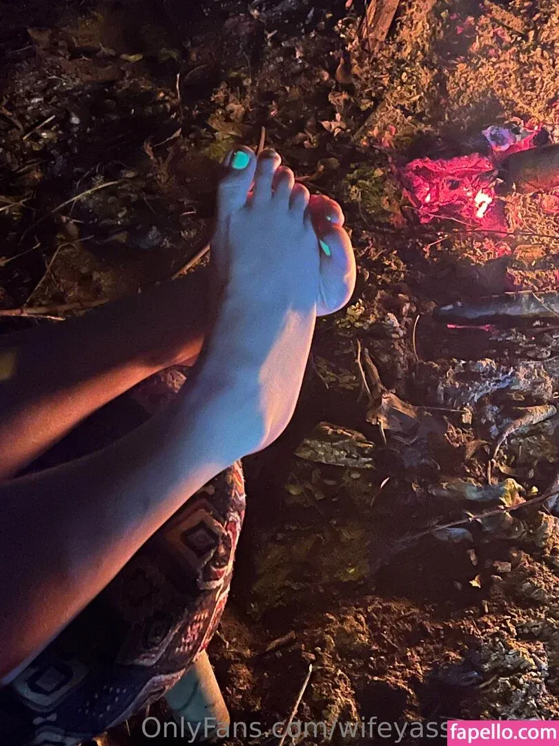 wifeyassandfeet Onlyfans Photo Gallery 