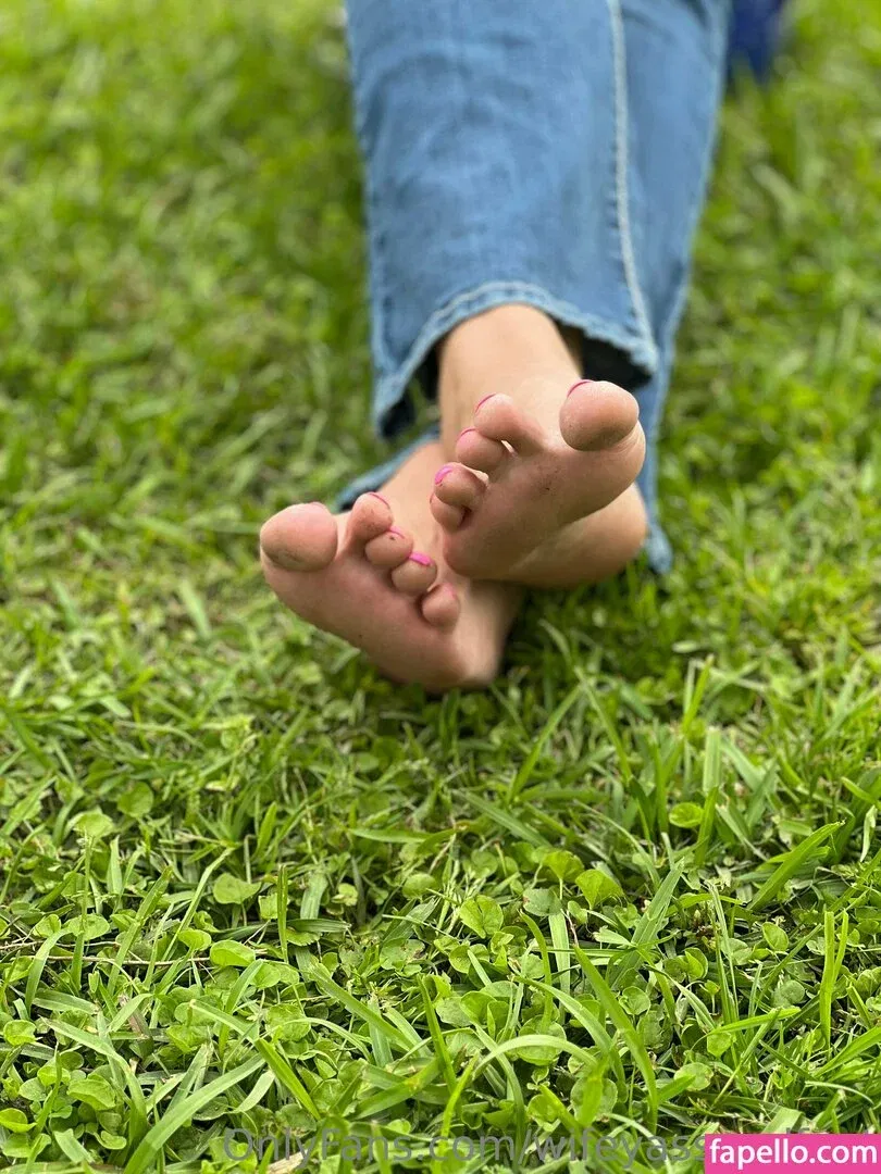 wifeyassandfeet Onlyfans Photo Gallery 