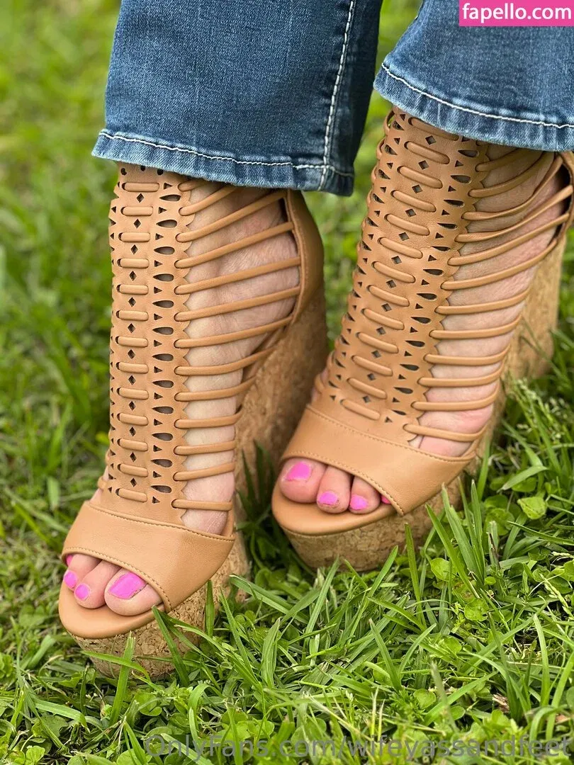 wifeyassandfeet Onlyfans Photo Gallery 