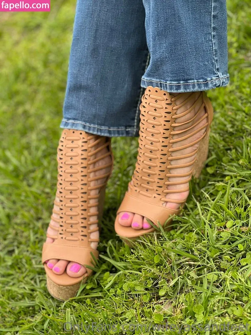 wifeyassandfeet Onlyfans Photo Gallery 