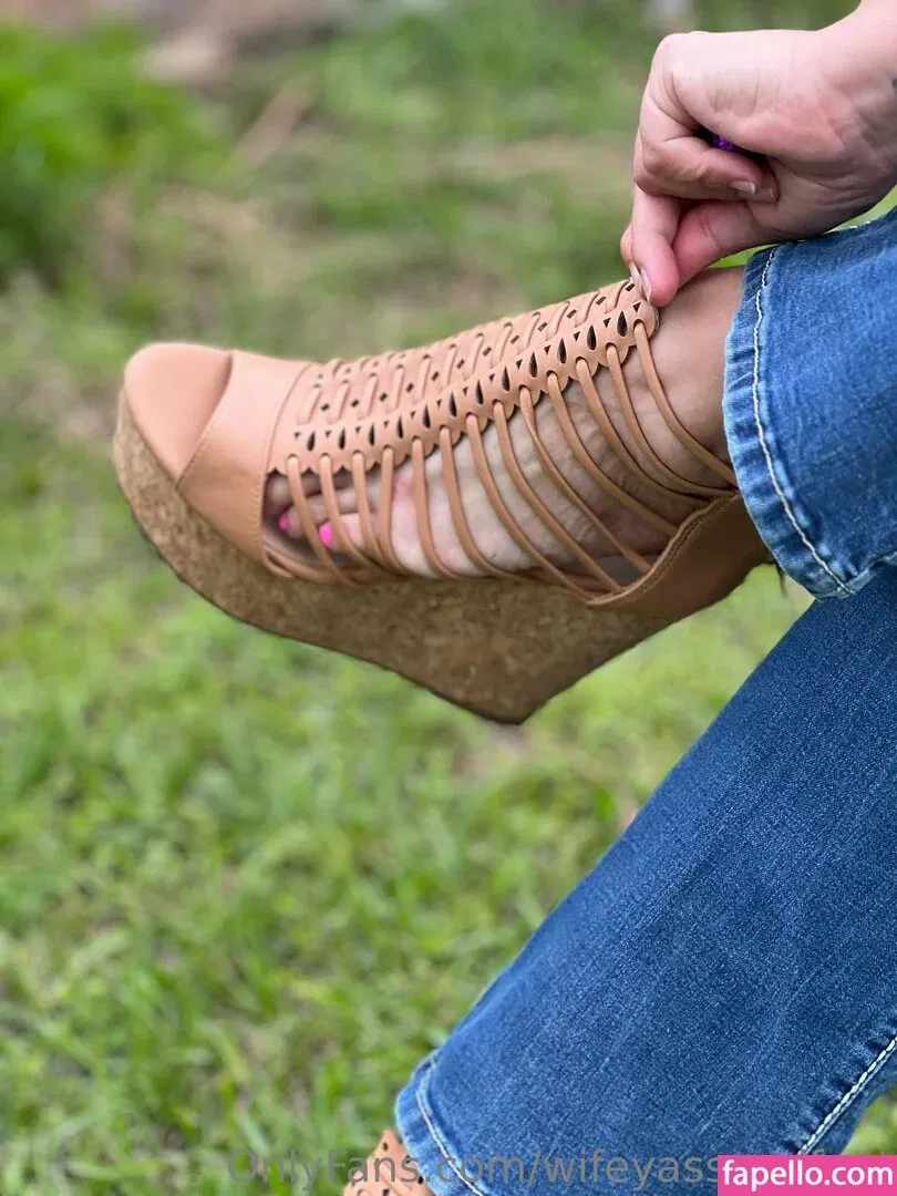 wifeyassandfeet Onlyfans Photo Gallery 
