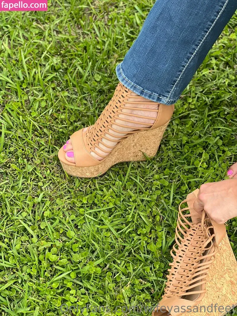 wifeyassandfeet Onlyfans Photo Gallery 