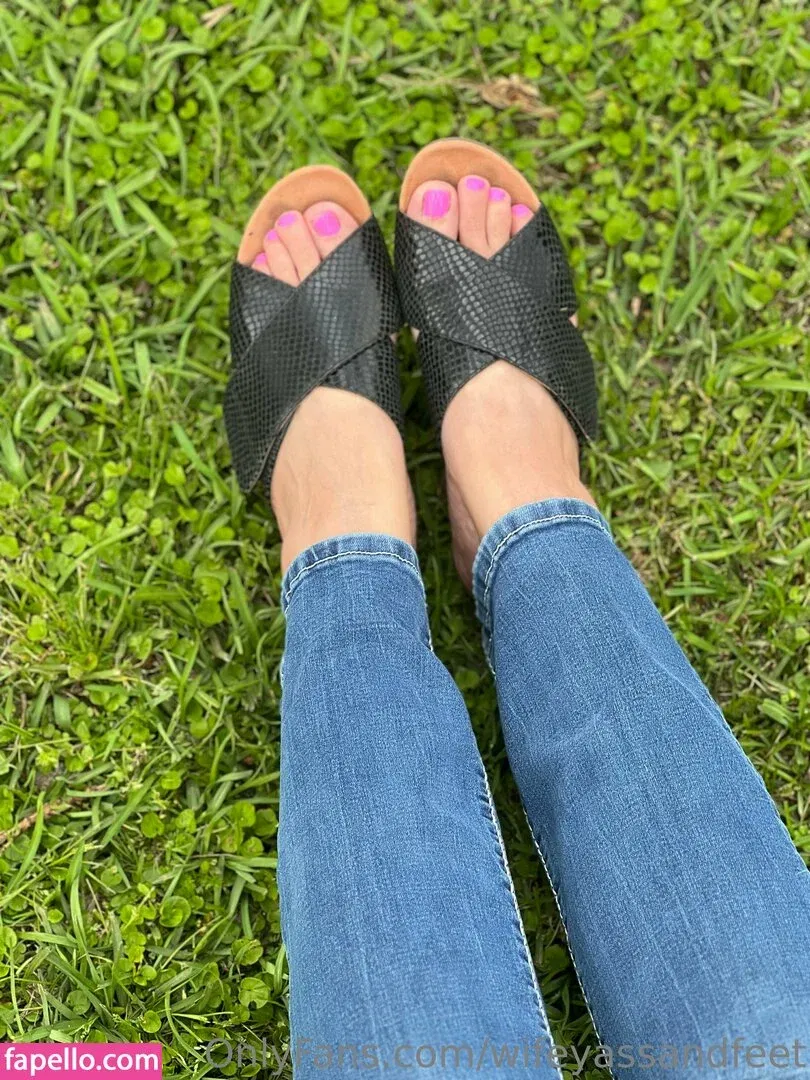 wifeyassandfeet Onlyfans Photo Gallery 
