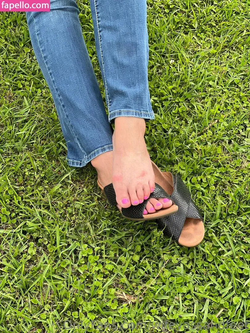 wifeyassandfeet Onlyfans Photo Gallery 