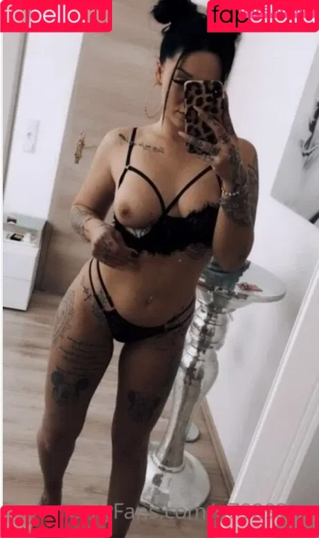 Bootyqueen92 Onlyfans Photo Gallery 