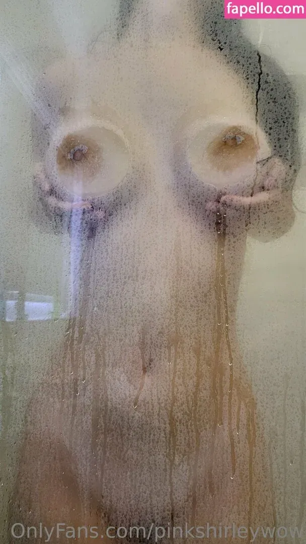 pinkshirleywow Onlyfans Photo Gallery 