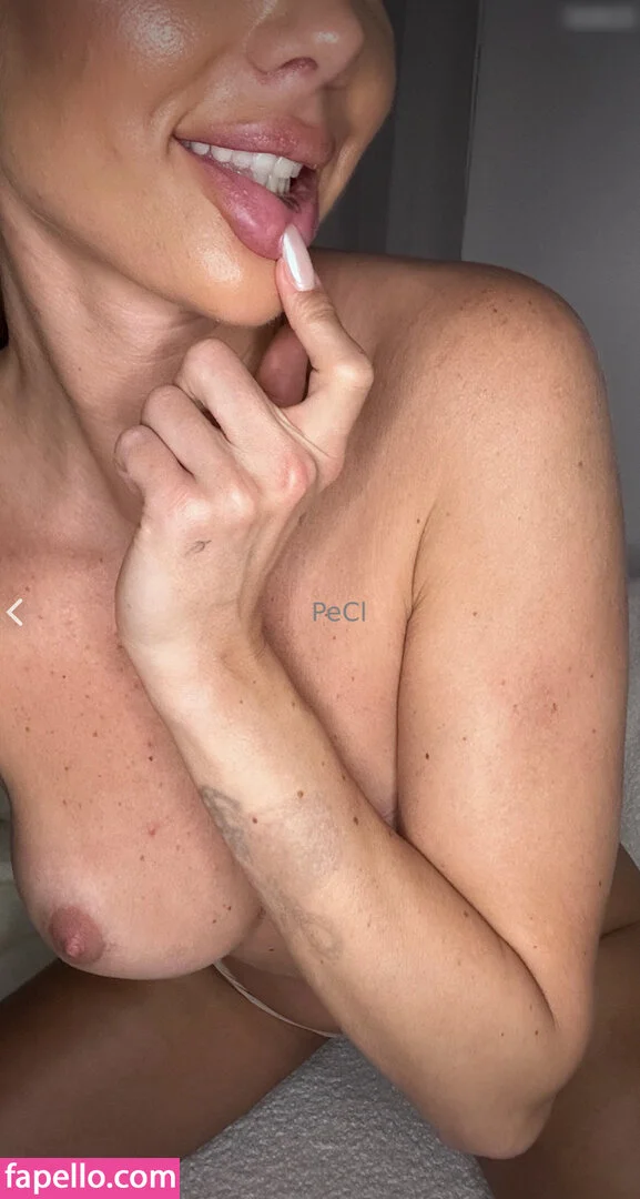 milaclaireonly Onlyfans Photo Gallery 