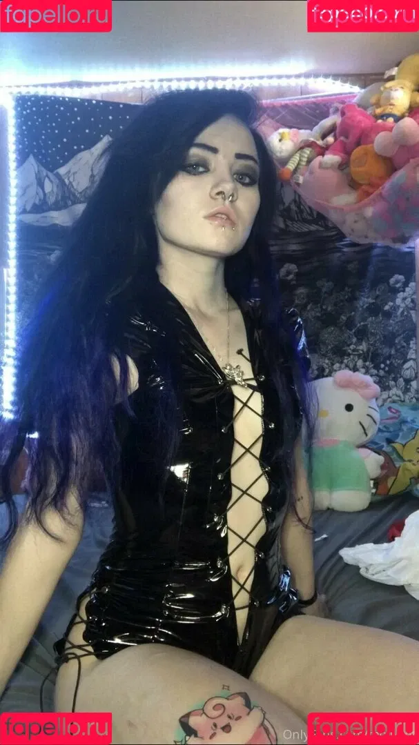 MollyRot Onlyfans Photo Gallery 