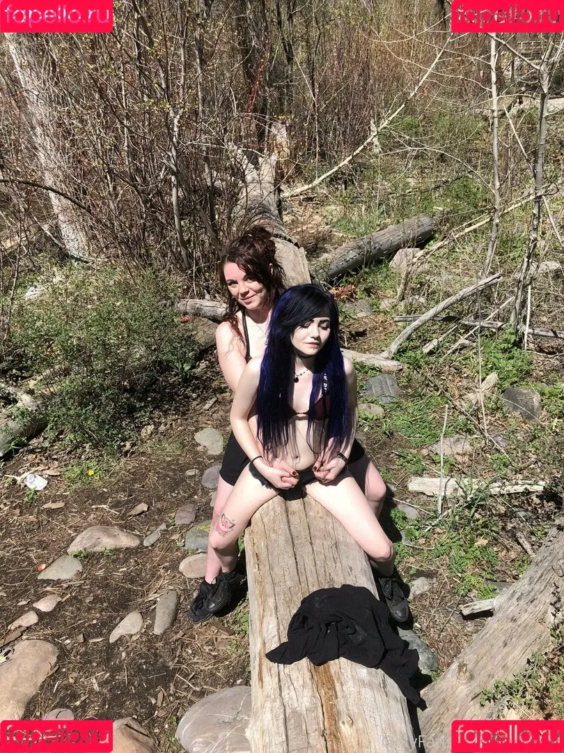MollyRot Onlyfans Photo Gallery 