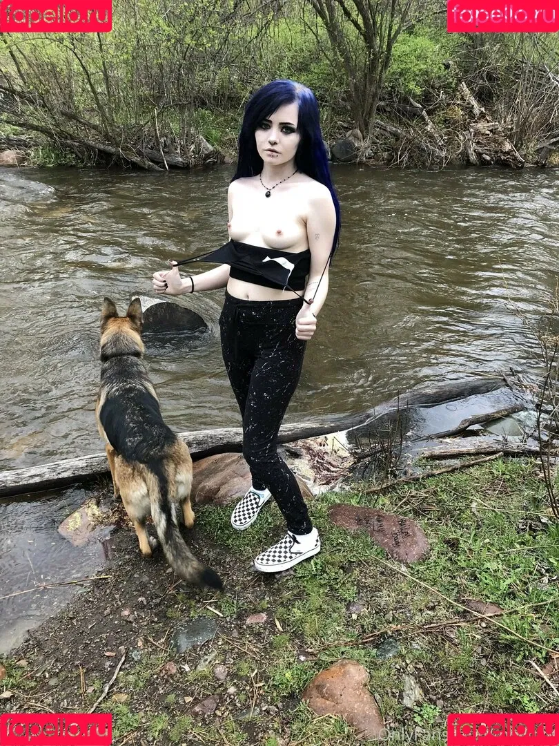 MollyRot Onlyfans Photo Gallery 