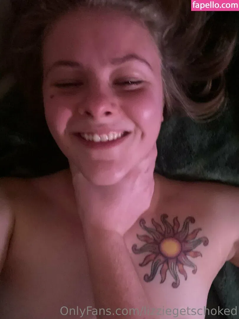 lizziegetschoked Onlyfans Photo Gallery 