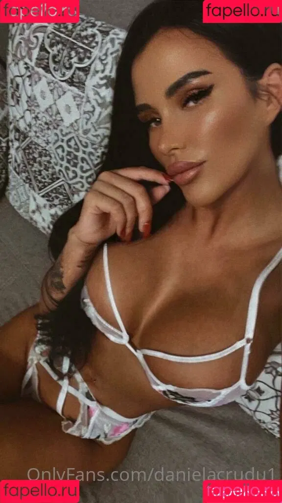 danielacrudu Onlyfans Photo Gallery 