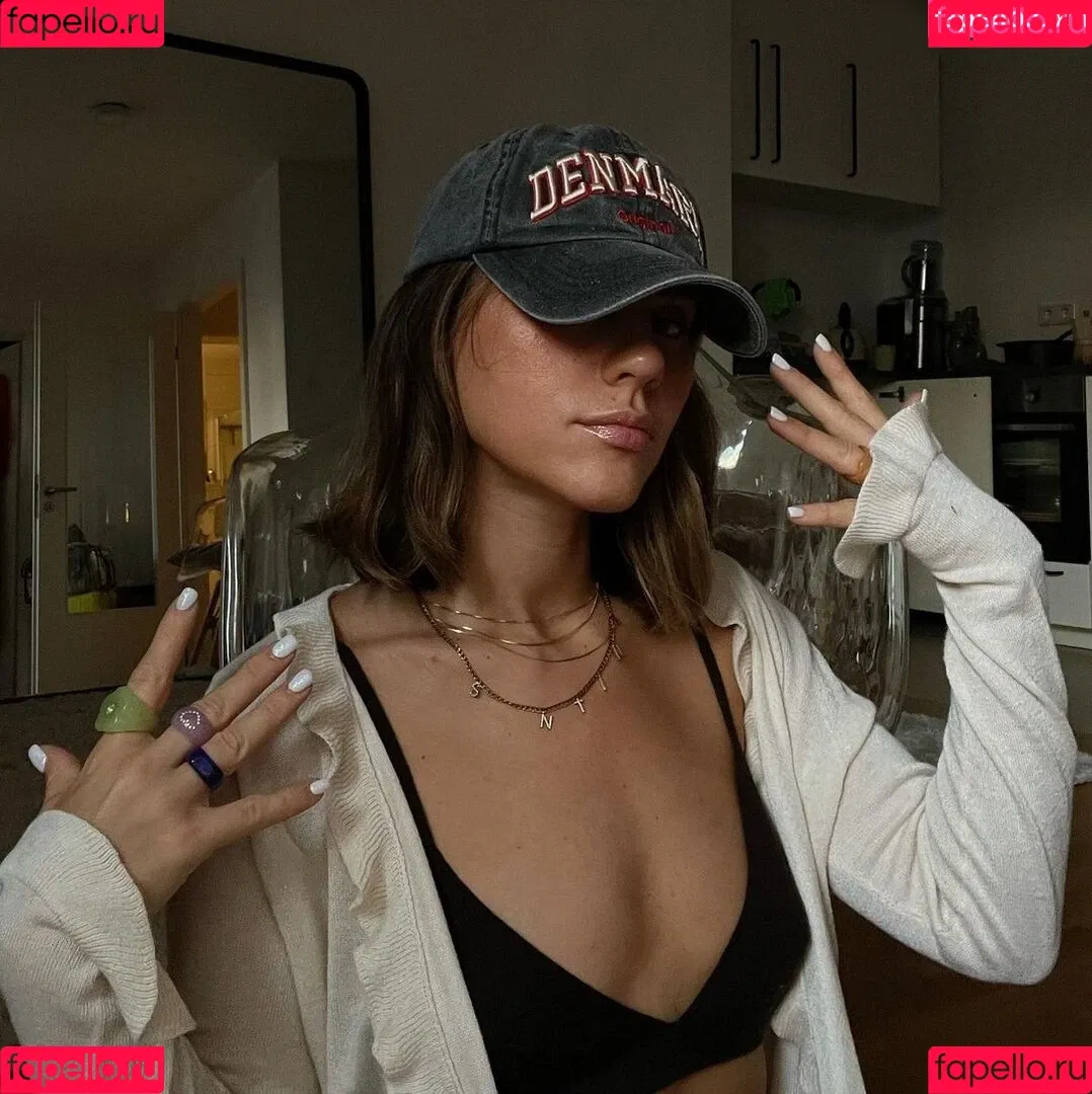 Santina Vergine Onlyfans Photo Gallery 