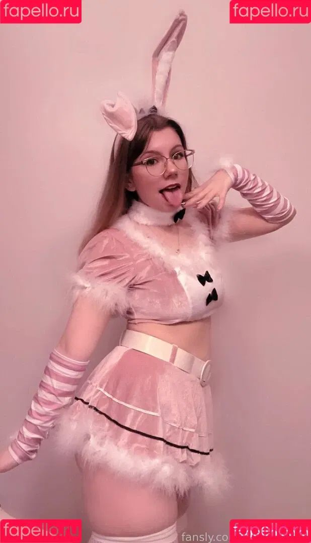 MoonCAKE0 Onlyfans Photo Gallery 