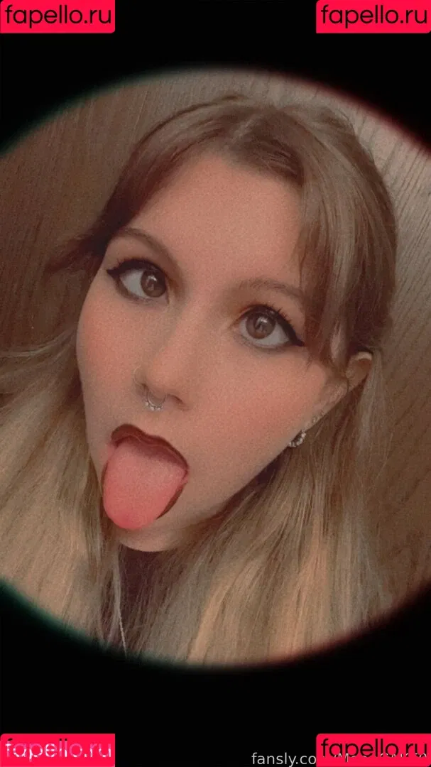 MoonCAKE0 Onlyfans Photo Gallery 