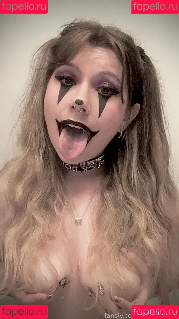 MoonCAKE0 Onlyfans Photo Gallery 