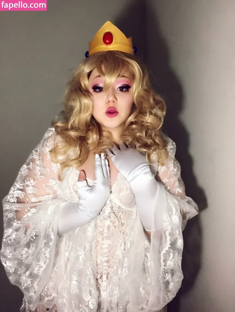 Meggii Cosplay Onlyfans Photo Gallery 