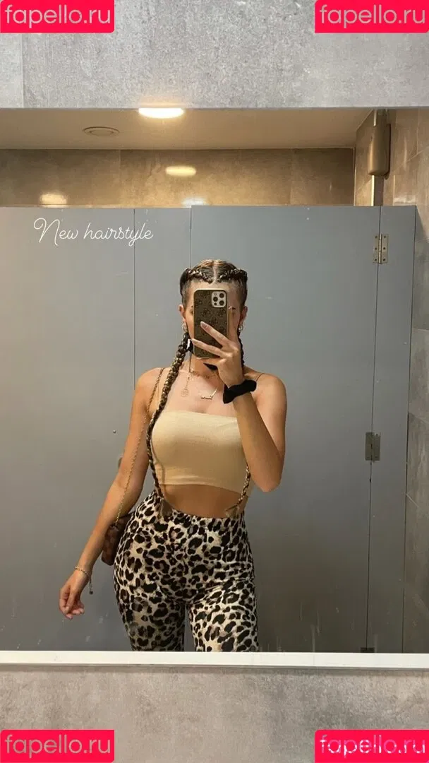 Fiona KJ Onlyfans Photo Gallery 