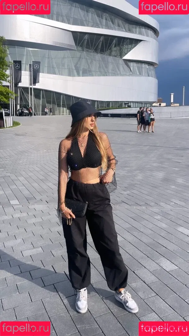 Fiona KJ Onlyfans Photo Gallery 