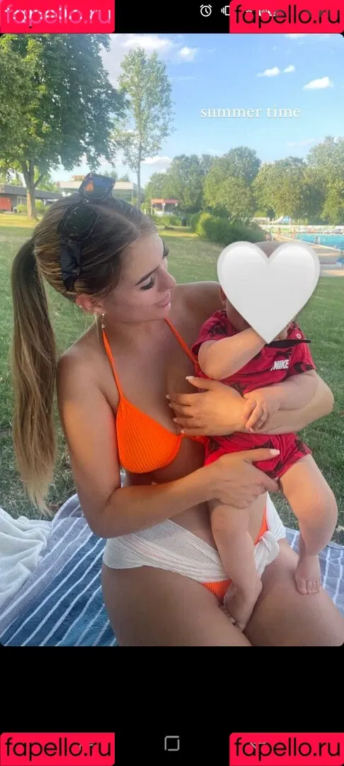 Fiona KJ Onlyfans Photo Gallery 
