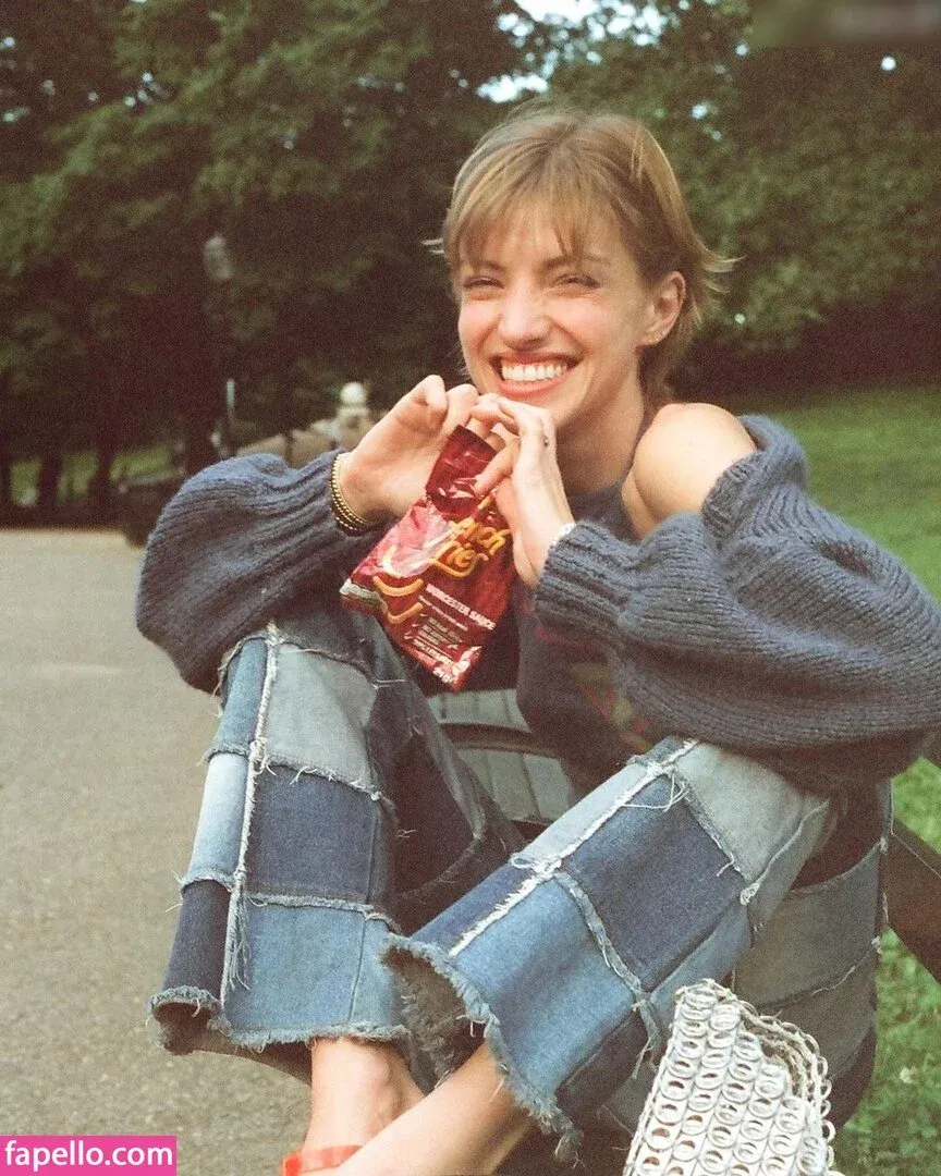 niamhadkins Onlyfans Photo Gallery 