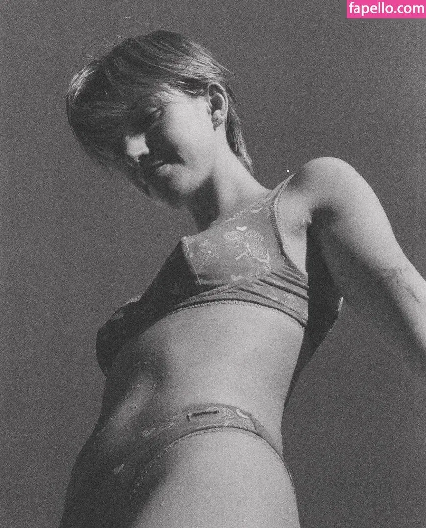 niamhadkins Onlyfans Photo Gallery 