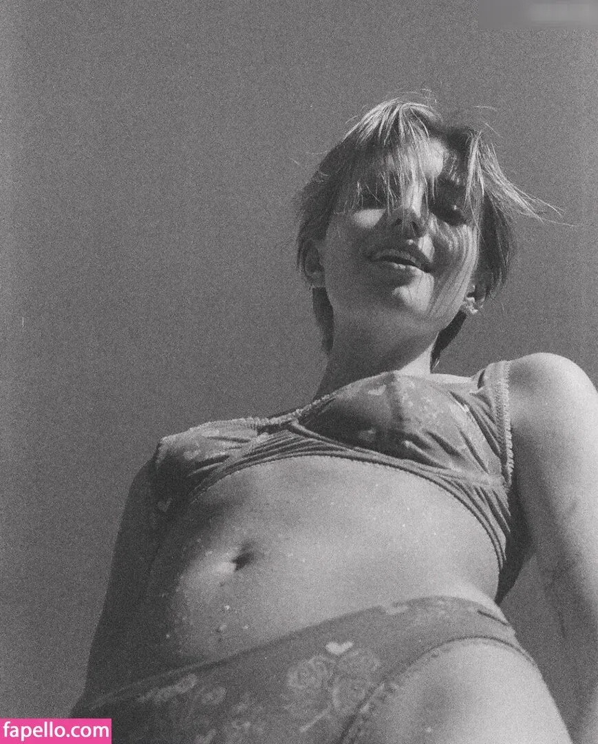 niamhadkins Onlyfans Photo Gallery 