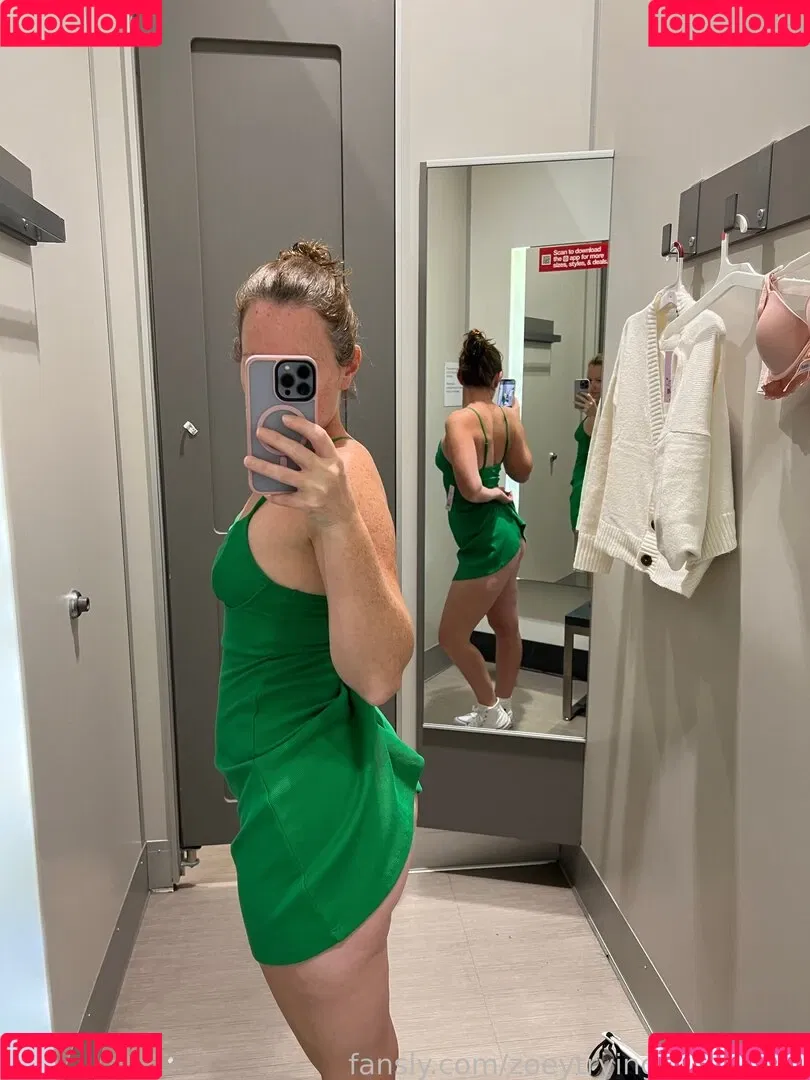 zoeytryingnewthings Onlyfans Photo Gallery 