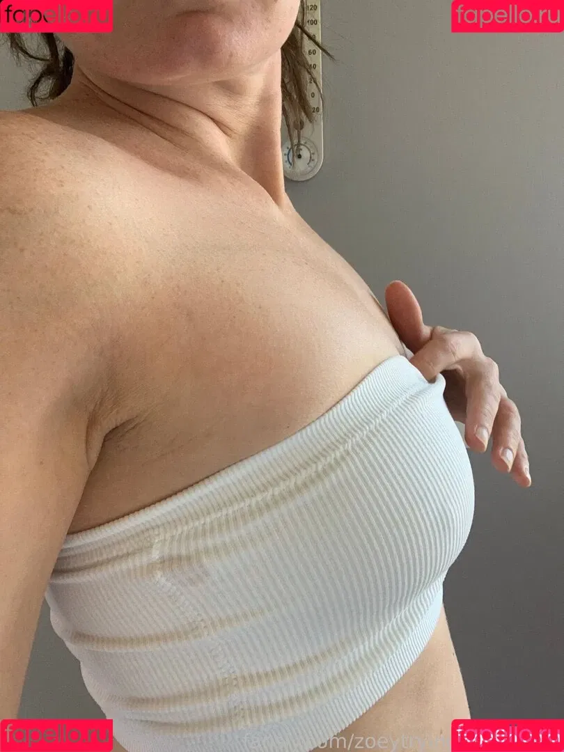 zoeytryingnewthings Onlyfans Photo Gallery 