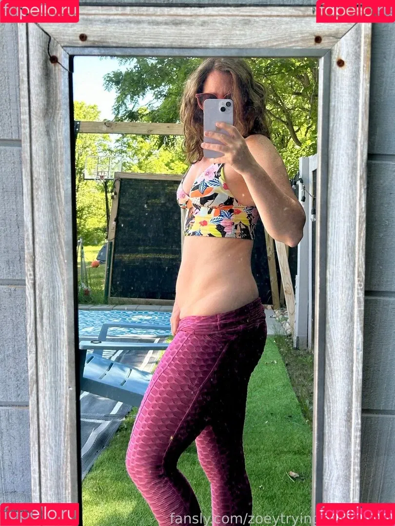 zoeytryingnewthings Onlyfans Photo Gallery 