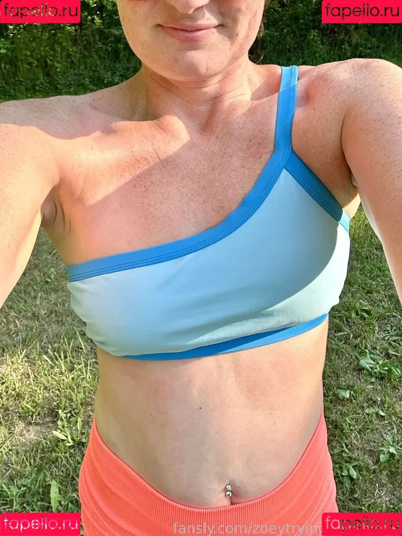 zoeytryingnewthings Onlyfans Photo Gallery 