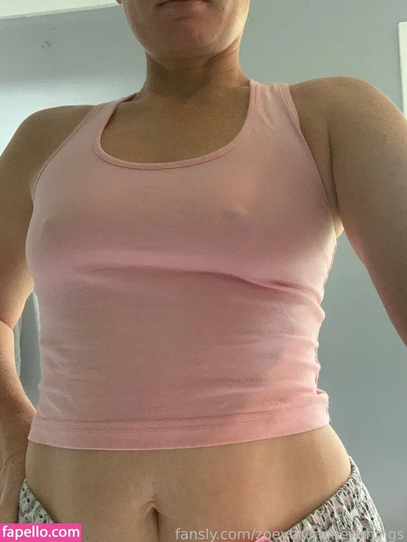 zoeytryingnewthings Onlyfans Photo Gallery 