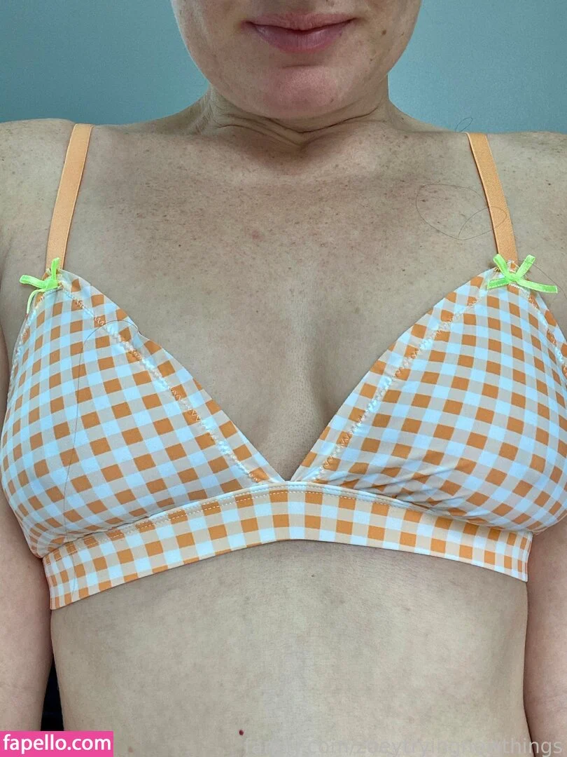 zoeytryingnewthings Onlyfans Photo Gallery 