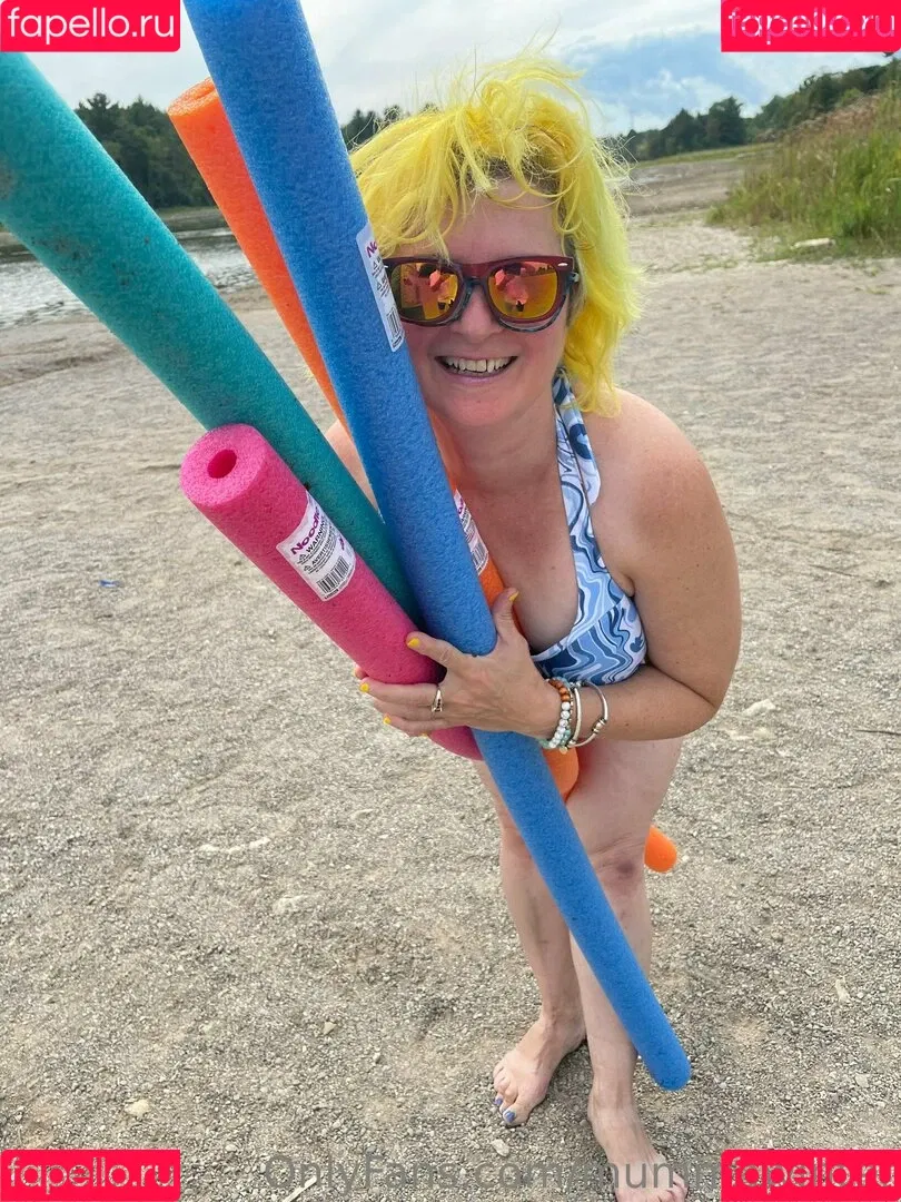 mummawinter Onlyfans Photo Gallery 