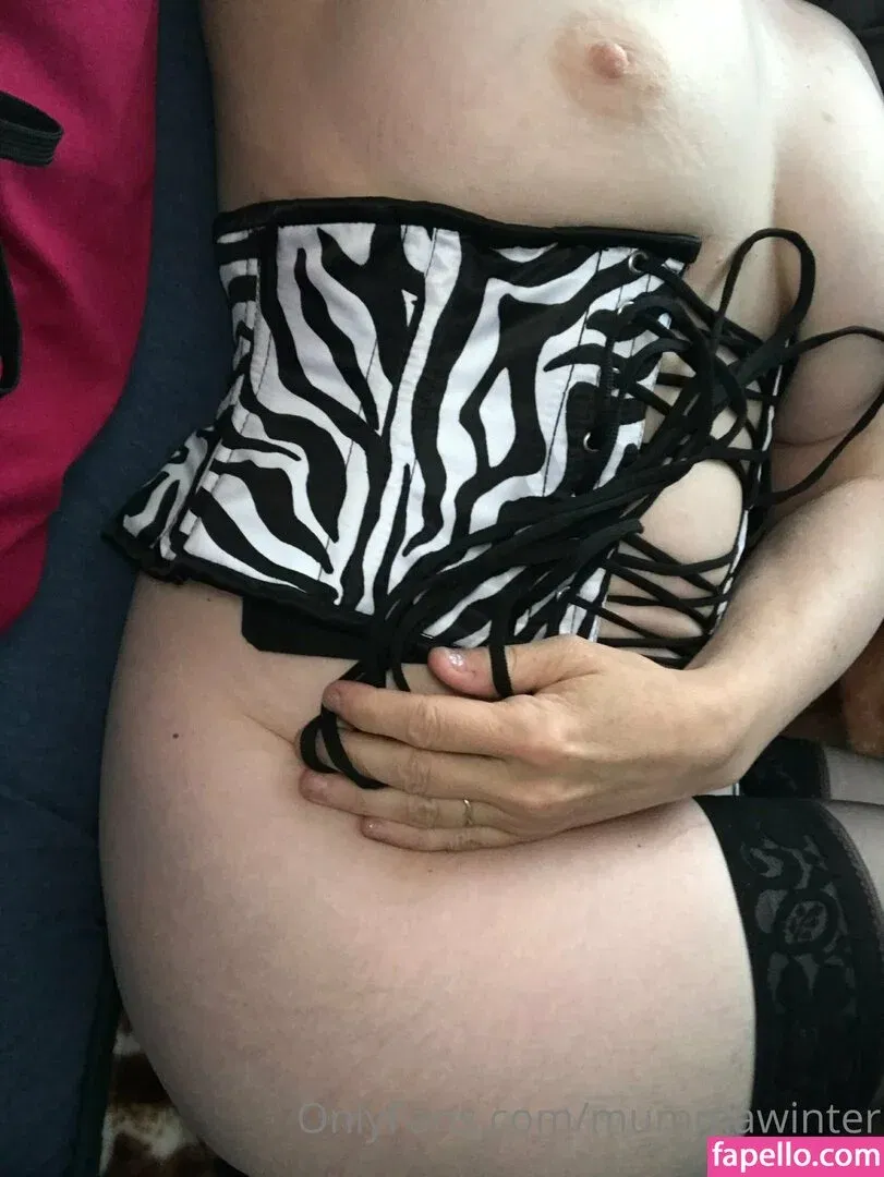mummawinter Onlyfans Photo Gallery 