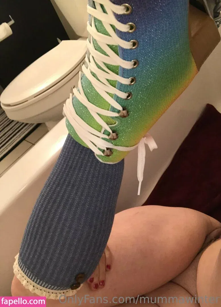 mummawinter Onlyfans Photo Gallery 