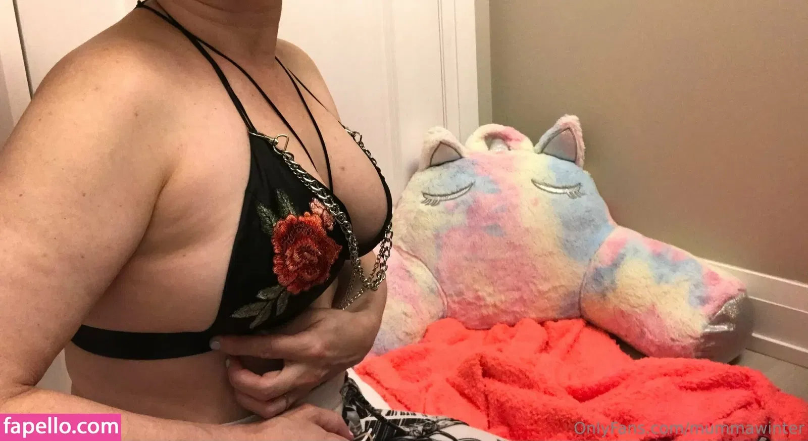 mummawinter Onlyfans Photo Gallery 