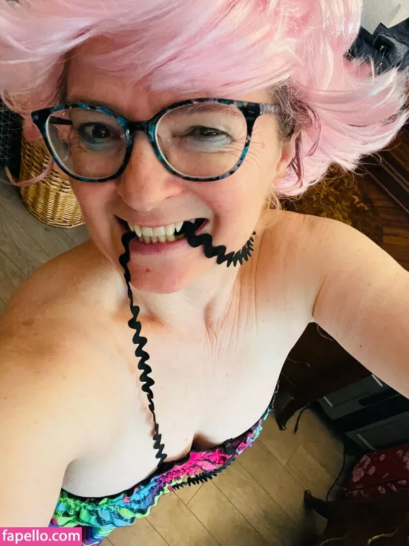 mummawinter Onlyfans Photo Gallery 